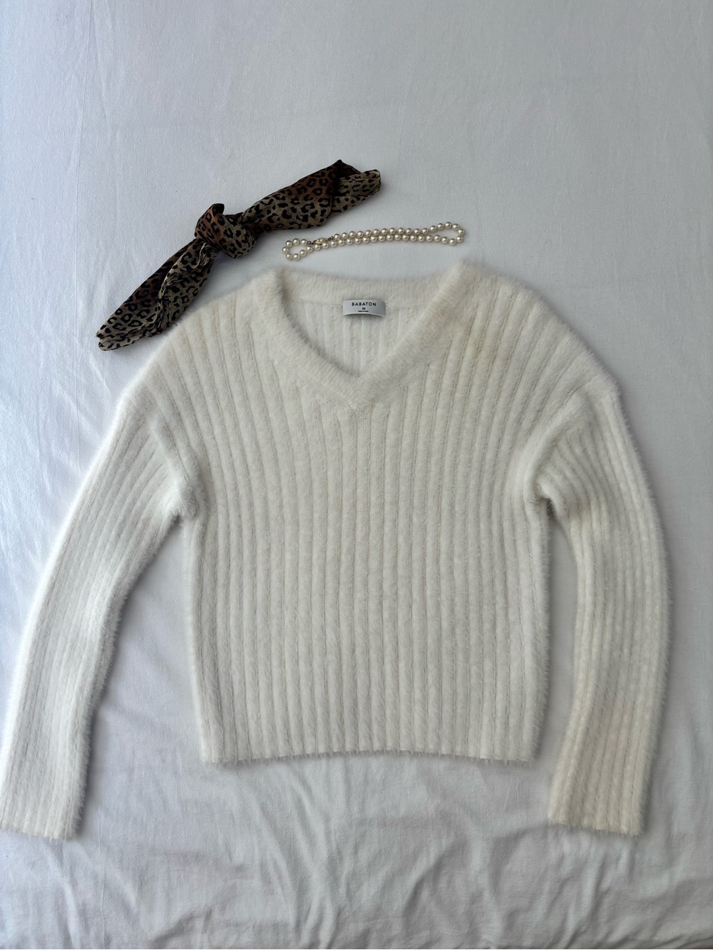 Babaton Cream Ribbed V-Neck Sweater